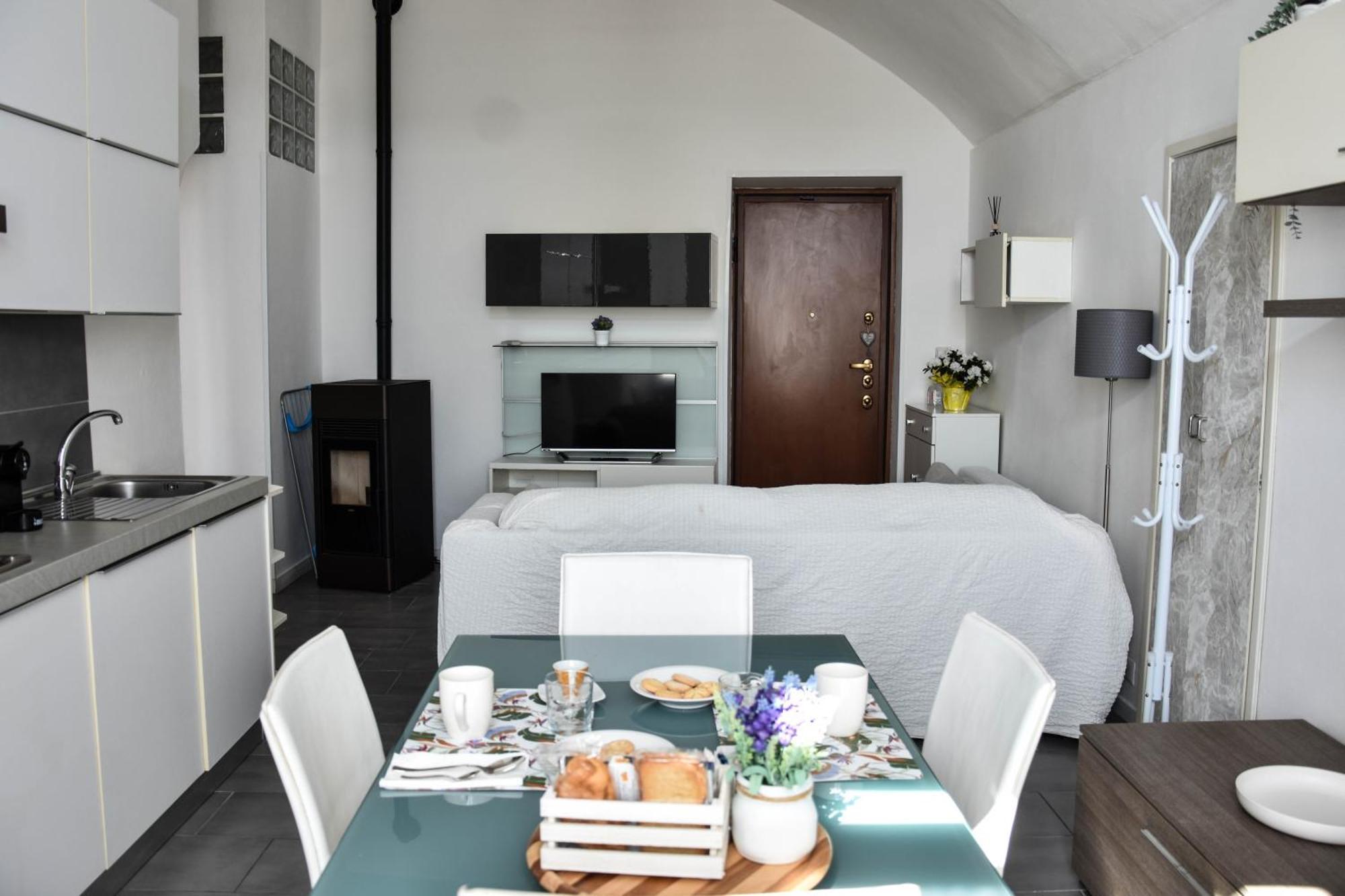 Villa Antonella, App. Vittoria Tavernerio 外观 照片