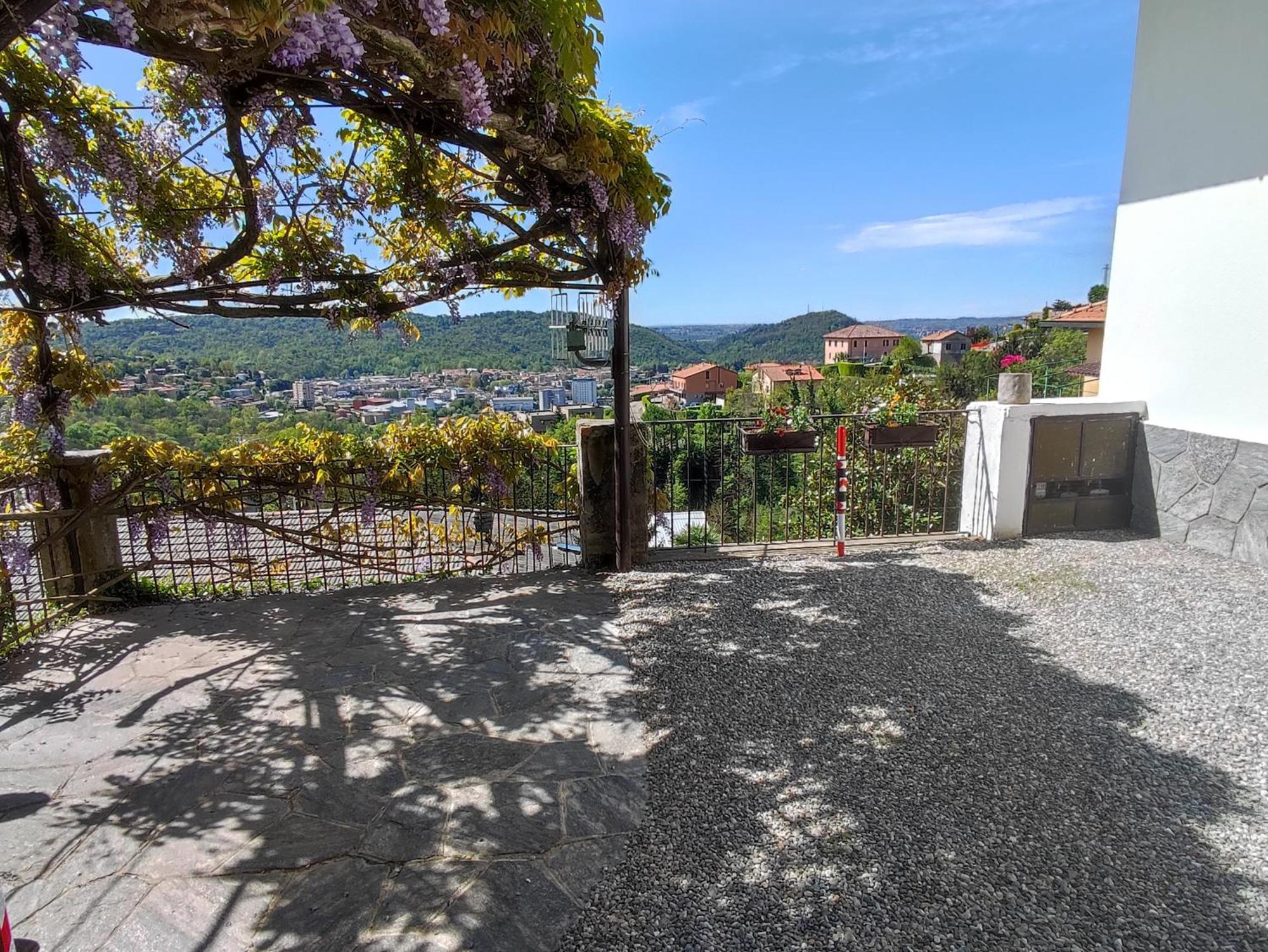Villa Antonella, App. Vittoria Tavernerio 外观 照片