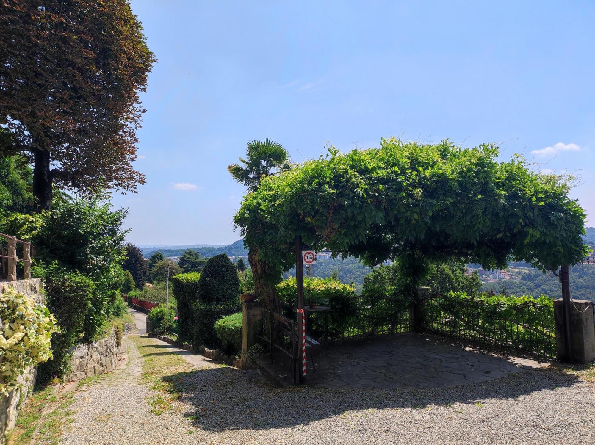 Villa Antonella, App. Vittoria Tavernerio 外观 照片